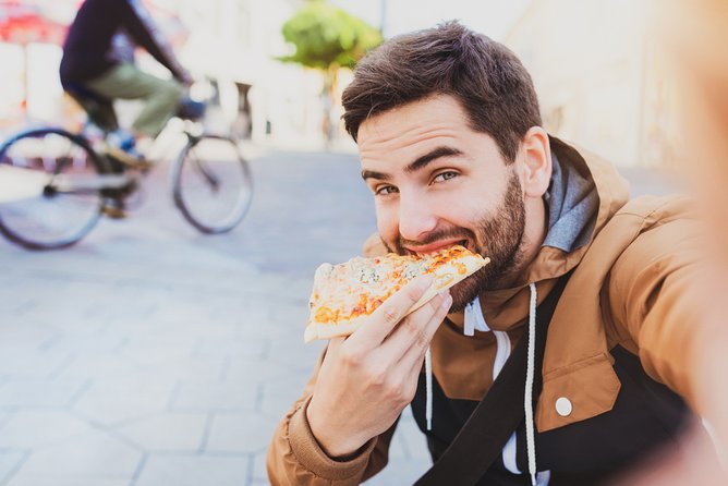 Where To Find Authentic Pizza In NYC: Local Expert Guide