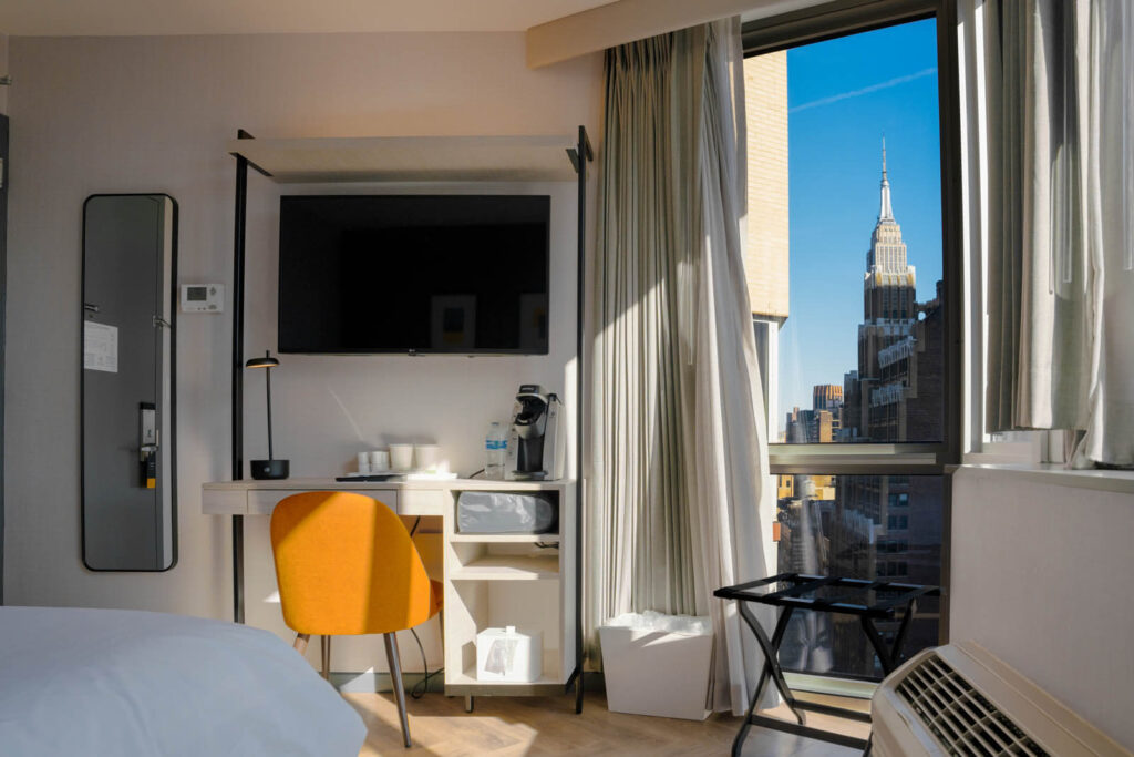 Affordable Rooftop Bars NYC: Best Budget Views Guide