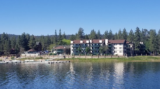 Lagonita Lodge Big Bear California: Stay Lakeside Smart